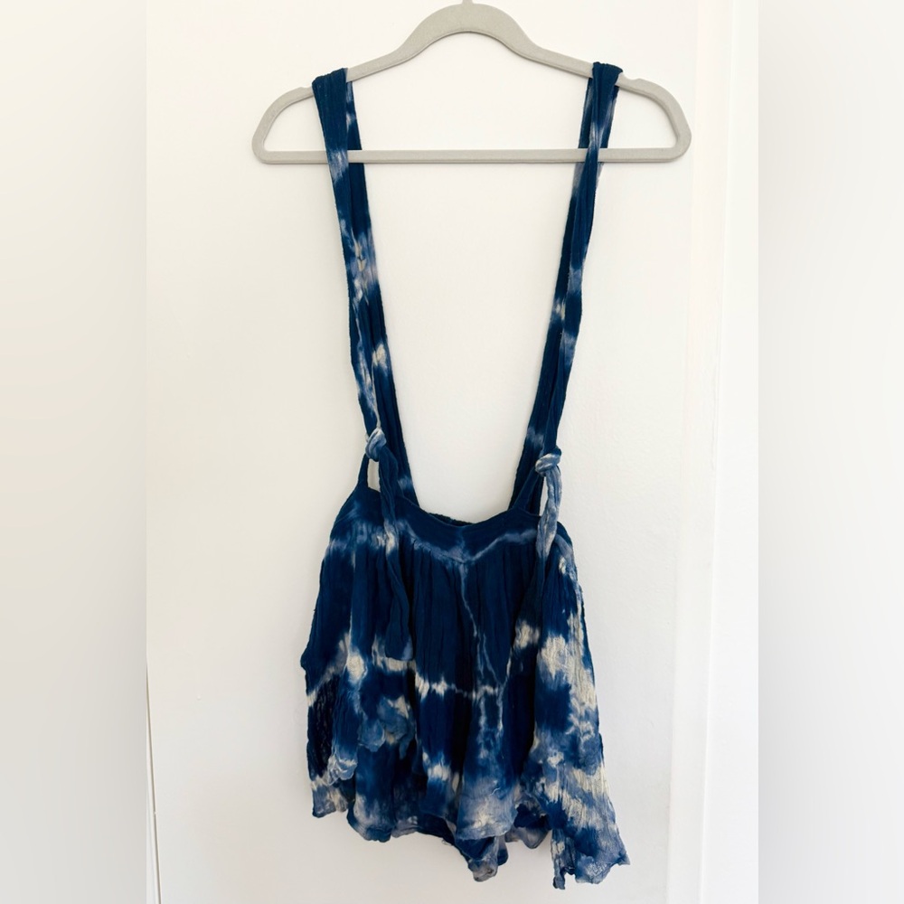 Jen’s Pirate Booty tye dye linen overall shorts!!!